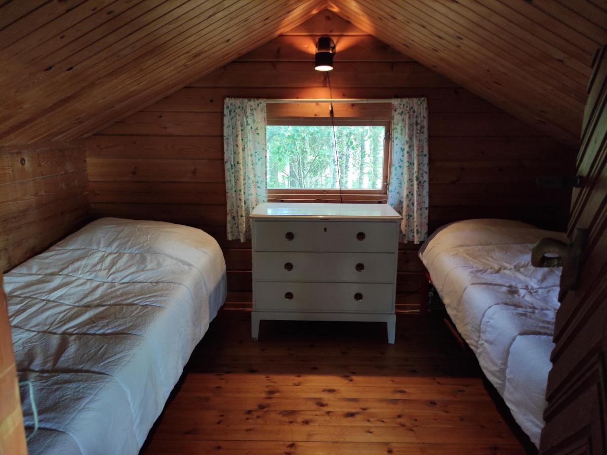 Old Finnish Lakeside Cottage With Sauna Oulu Esterno foto